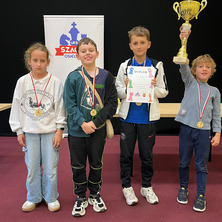 Wygrana i awans. Szachiści z Niemcza i Osielska triumfują w Igrzyskach