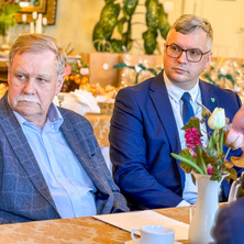 Samorządowcy razem dla powiatu. Kolejne spotkanie w Pałacu Ostromecko